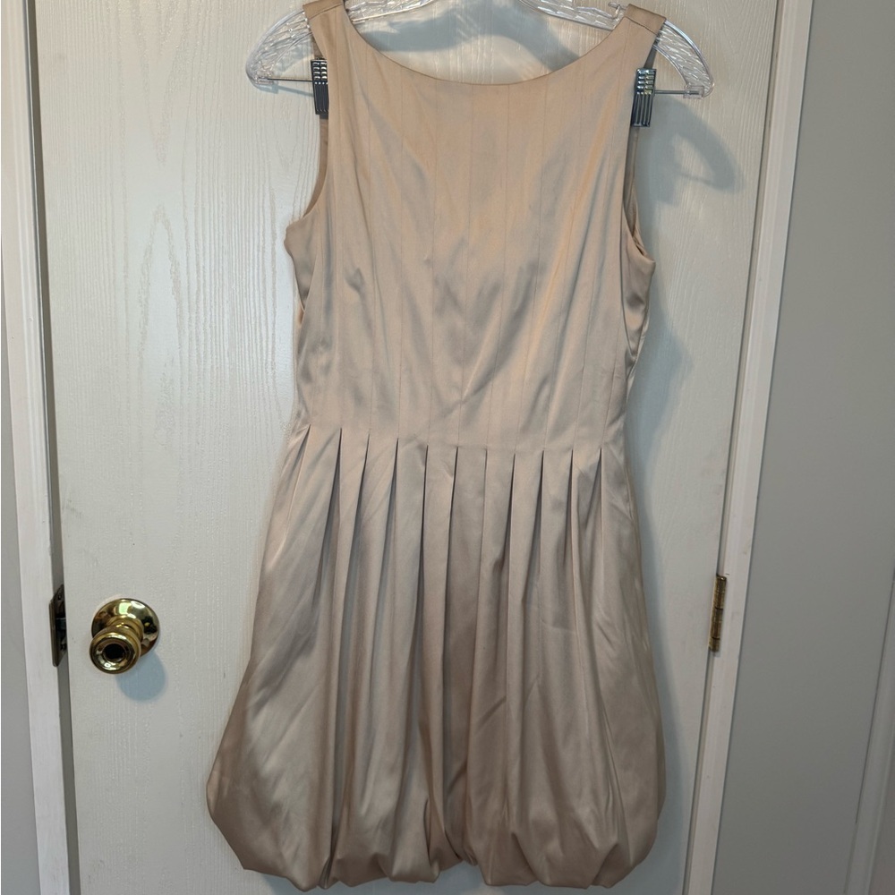 Maggy London Cream Pleated Bubble Mini Dress Size 10